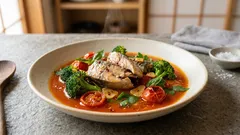 サバの水煮缶で作るアクアパッツァ:缶汁ごと煮て旨みたっぷり、野菜も一緒に